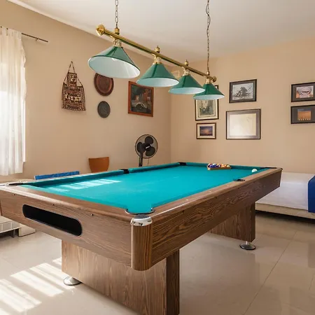 Villa Palma - Sunset Sea Views With Pool, Jacuzzi, Sauna And Games Mellieha