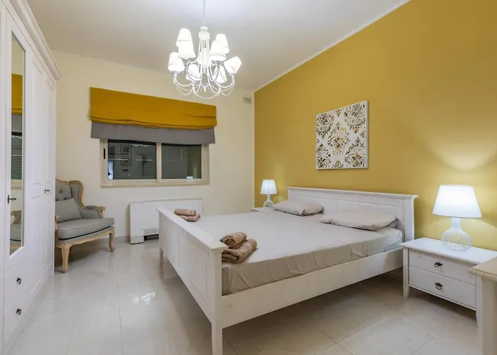 Villa Palma - Sunset Sea Views With Pool, Jacuzzi, Sauna And Games