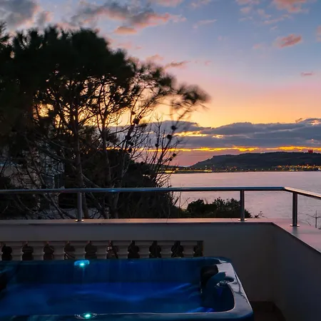 Vila Palma - Sunset Sea Views With Pool, Jacuzzi, Sauna And Games Mellieħa