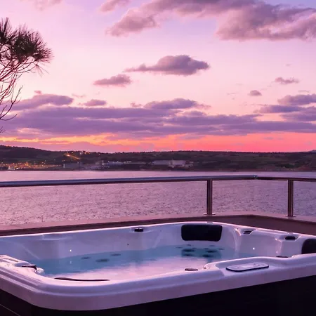 Palma - Sunset Sea Views With Pool, Jacuzzi, Sauna And Games Mellieħa