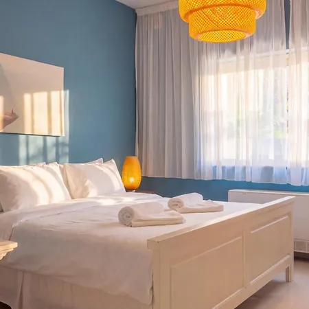 Villa Palma - Sunset Sea Views With Pool, Jacuzzi, Sauna And Games Mellieħa